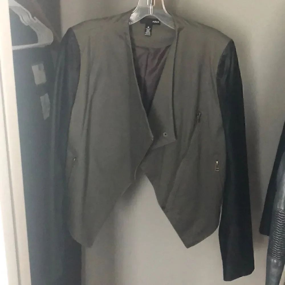 AQUA jacket with faux leather sleeves sz S